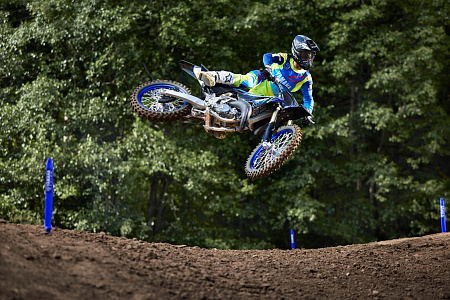 Мотоцикл Yamaha YZ125 Monster